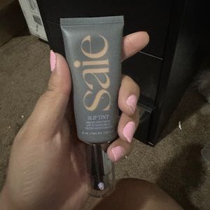 Saie slip tint in 4